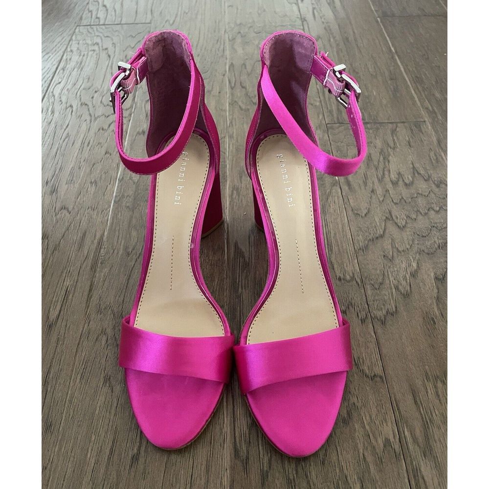 Gianni Bini Pink Open Toe Satin Ankle Strap‎ Size 9.5 Block Heels Dress Sandal